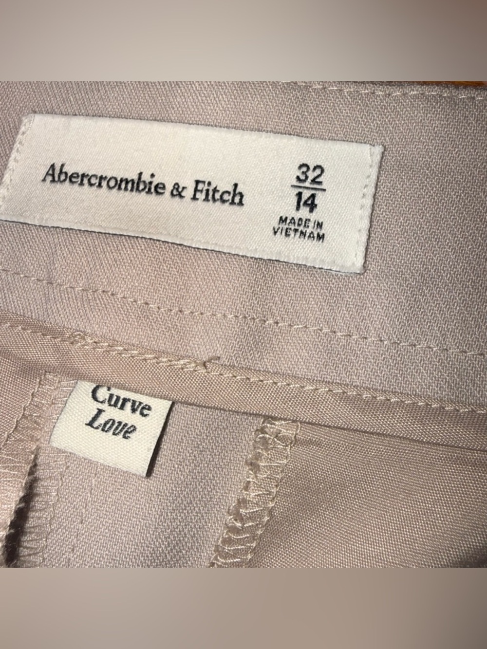 Abercrombie & Fitch Curve Love A&F Sloane Low Rise Tailored Short Beige size 32 - Picture 5 of 7